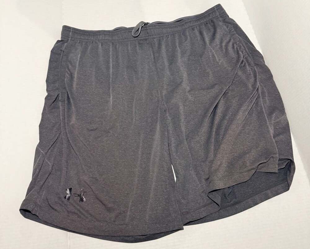 Under Armour Athletic Shorts Size 2XL Gray Activewear
